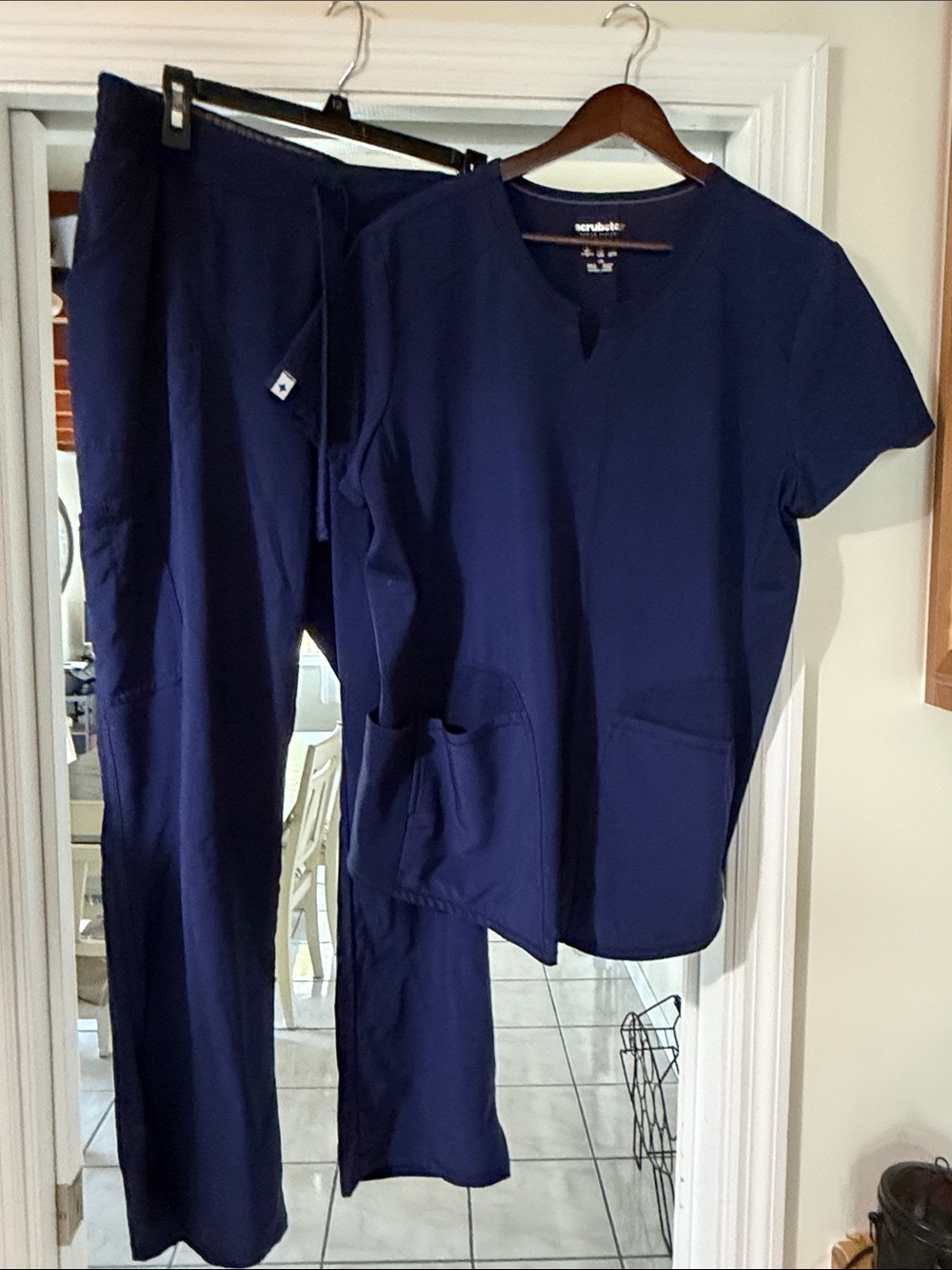 Scrubstar Navy V-Neck Scrub Top & Pants Large